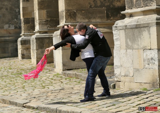 rande v Bratislave tango v Parizi